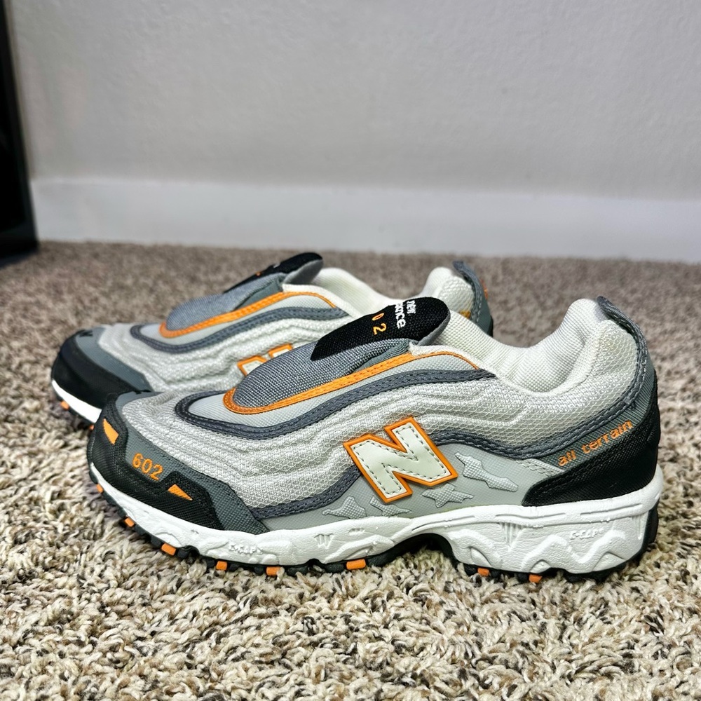 New Balance 602 All Terrain Youth Size 6/7.5 W Athletic Sneaker Gray Black
